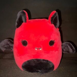 Buffy The Bat - 4” Halloween Capsule Squishmallow - Rare